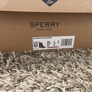 sperry boots size 9 brand new never worn